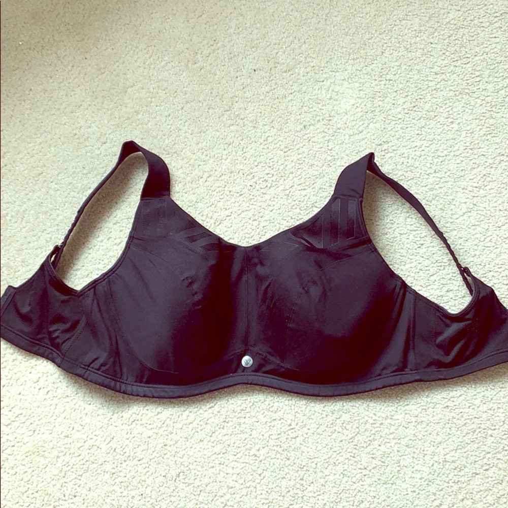 Livi Active adjustable/multi-way sports bra